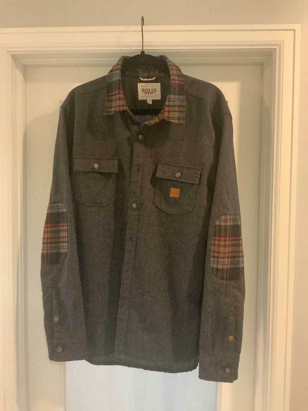 Roark Men’s Western Shirt with contrasting elbow patches